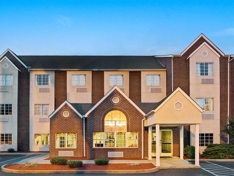 Microtel Inn & Suites By Wyndham Florence/Cincinnati Airpo Экстерьер фото