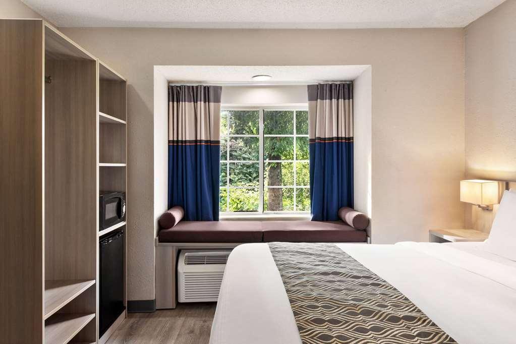 Microtel Inn & Suites By Wyndham Florence/Cincinnati Airpo Номер фото