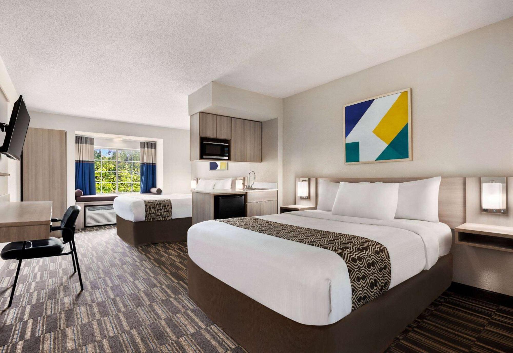 Microtel Inn & Suites By Wyndham Florence/Cincinnati Airpo Экстерьер фото