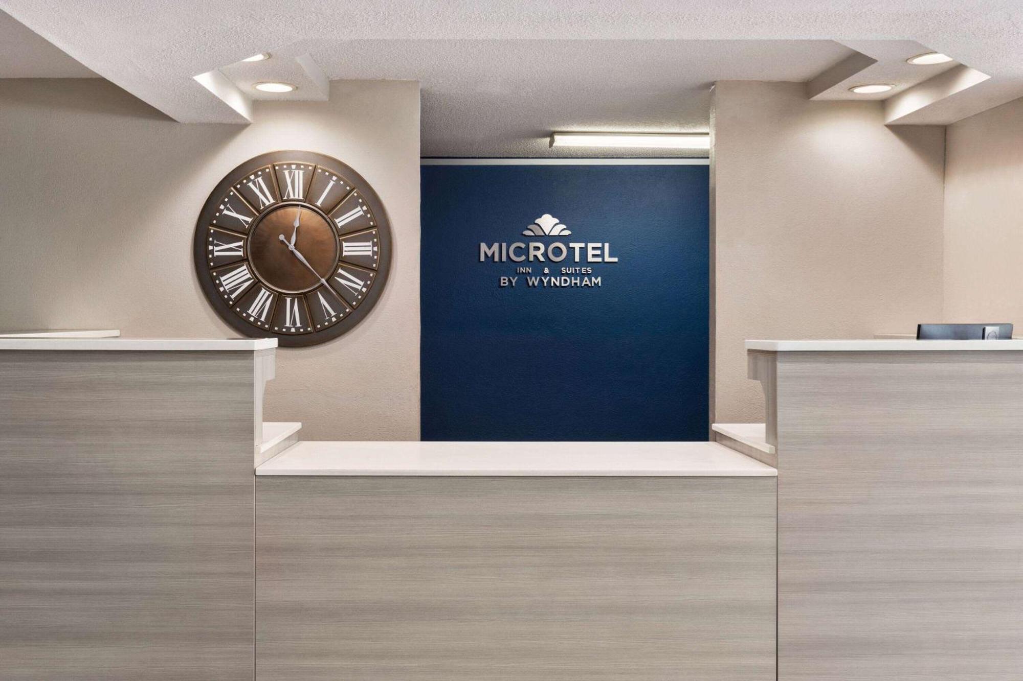 Microtel Inn & Suites By Wyndham Florence/Cincinnati Airpo Экстерьер фото